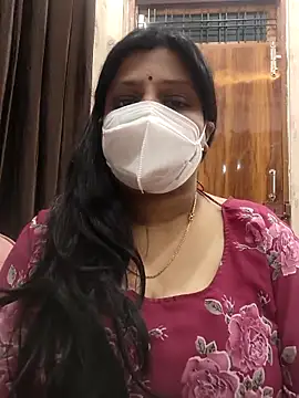 Snapshot of desiriya14 chatting on 12-05-25, 06:04 desiriya14 online show from 12-05-25, 06:04