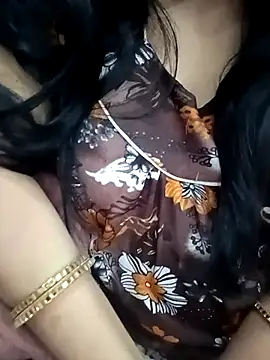 Snapshot of desiriya14 chatting on 01-14-26, 09:48 desiriya14 online show from 01-14-26, 09:48