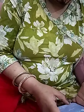 Snapshot of desiriya14 chatting on 01-16-26, 09:35 desiriya14 online show from 01-16-26, 09:35