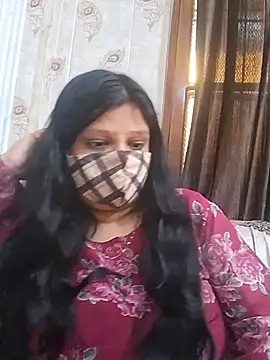 Snapshot of desiriya14 chatting on 03-13-26, 08:43 desiriya14 online show from 03-13-26, 08:43