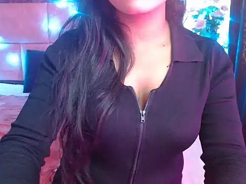 Lola Bebe online show from 03-22-26, 06:06