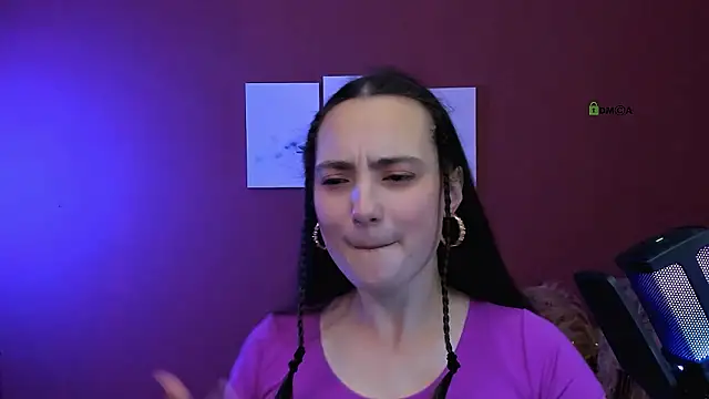 Snapshot of jenna_elayne chatting on 02-05-26, 01:05 jenna elayne online show from 02-05-26, 01:05