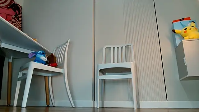 minji snow online show from 04-06-26, 01:01