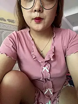 Snapshot of Samsam-006 chatting on 07-08-26, 10:42 Samsam-006 online show from 07-08-26, 10:42