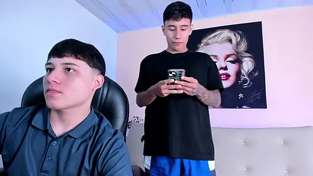 HotThreesoome online show from 04-20-26, 01:25