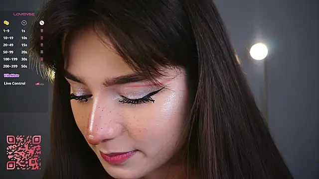 Snapshot of Lanenger chatting on 02-19-26, 10:39 Lanenger online show from 02-19-26, 10:39