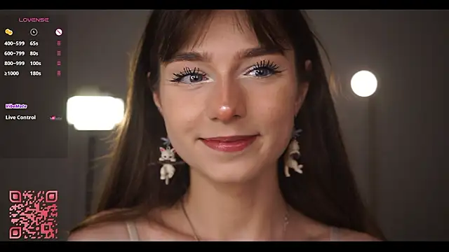 Snapshot of Lanenger chatting on 03-04-26, 11:33 Lanenger online show from 03-04-26, 11:33