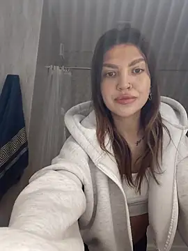 Snapshot of Zona52 chatting on 12-05-25, 06:55 Zona52 online show from 12-05-25, 06:55