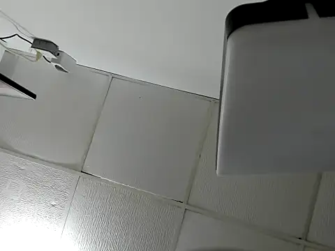 Snapshot of Foxyhot_696 chatting on 12-19-25, 02:13 Foxyhot 696 online show from 12-19-25, 02:13