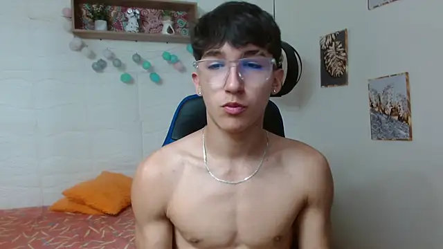 Snapshot of jeremy_job chatting on 12-15-25, 12:09 jeremy job online show from 12-15-25, 12:09