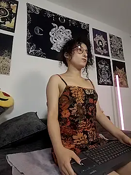 little  ammy online show from 04-21-26, 02:51