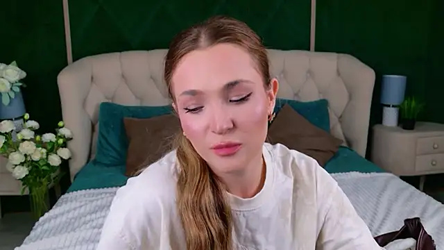 Lina Sinerz online show from 06-11-26, 03:21