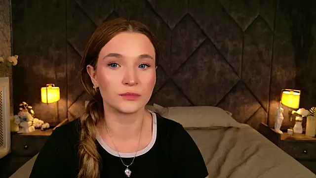 Lina Sinerz online show from 06-19-26, 03:27