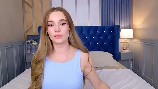Lina Sinerz online show from 06-29-26, 03:57
