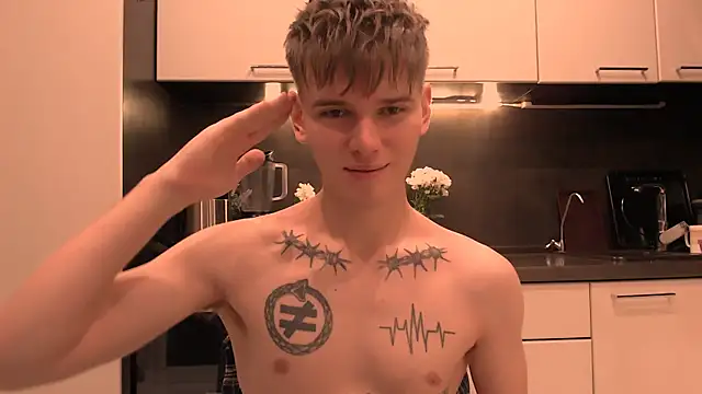 Snapshot of Fredd_Xanders chatting on 12-05-25, 03:30 Fredd Xanders online show from 12-05-25, 03:30