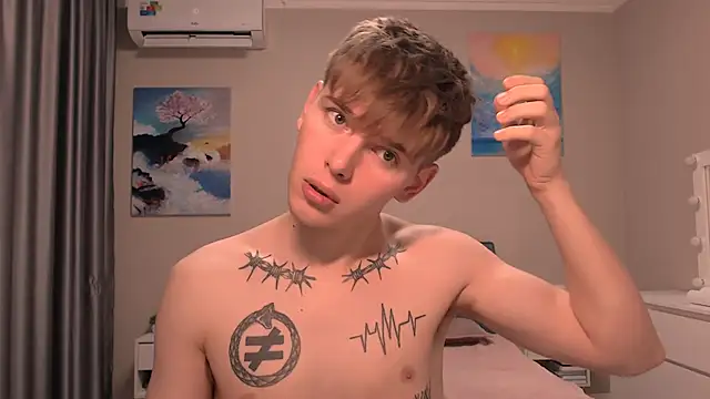 Snapshot of Fredd_Xanders chatting on 12-15-25, 11:20 Fredd Xanders online show from 12-15-25, 11:20