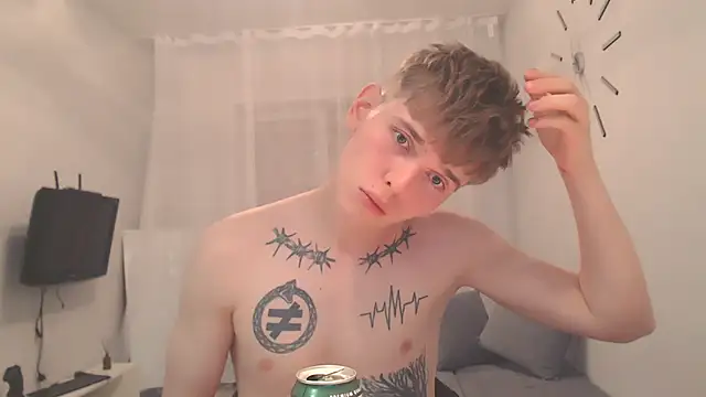 Snapshot of Fredd_Xanders chatting on 06-17-26, 11:45 Fredd Xanders online show from 06-17-26, 11:45
