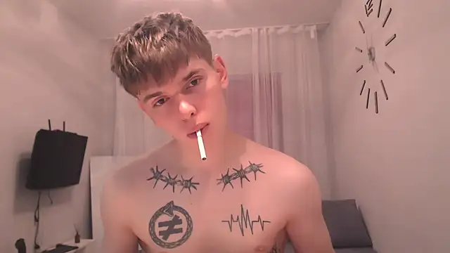 Snapshot of Fredd_Xanders chatting on 06-23-26, 06:50 Fredd Xanders online show from 06-23-26, 06:50