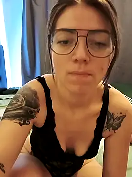 Snapshot of Ceciihot chatting on 02-04-26, 01:50 Ceciihot online show from 02-04-26, 01:50