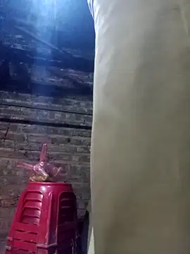 Snapshot of mon-monk chatting on 12-16-25, 12:54 mon-monk online show from 12-16-25, 12:54