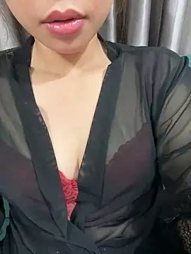 Snapshot of -Moon-20 chatting on 12-16-25, 04:01 -Moon-20 online show from 12-16-25, 04:01