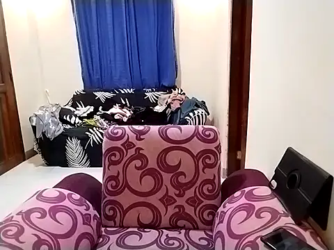 Snapshot of Cinpussie89 chatting on 02-23-26, 04:15 Cinpussie89 online show from 02-23-26, 04:15