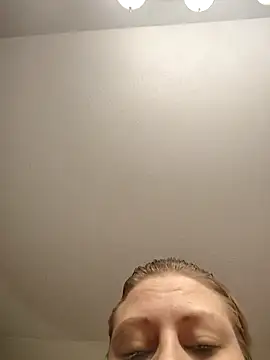 Snapshot of SpiderRose chatting on 12-19-25, 03:19 SpiderRose online show from 12-19-25, 03:19