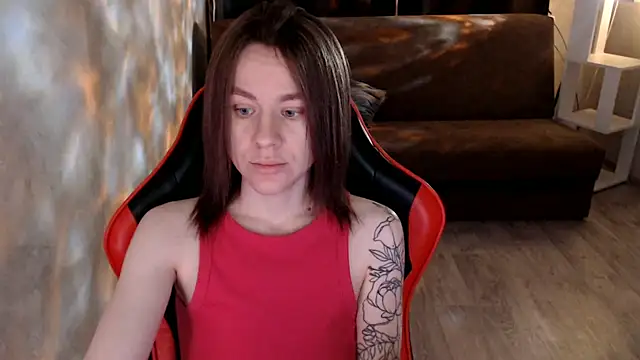 MiaBun1 online show from 12-15-25, 03:55