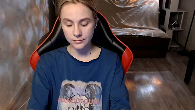 MiaBun1 online show from 04-04-26, 12:42