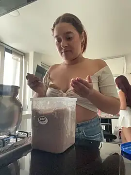 Emily Jonness  online show from 12-15-25, 11:36