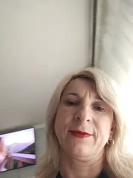 AhlyssaLove1155 online show from 05-27-26, 03:20