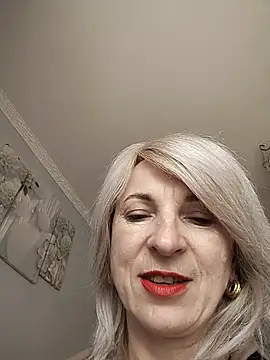 AhlyssaLove1155 online show from 06-07-26, 12:53