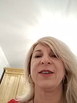 AhlyssaLove1155 online show from 07-25-26, 06:27