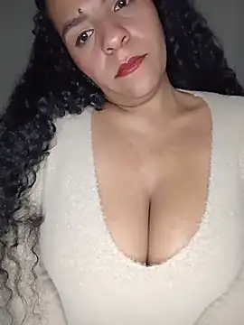 Snapshot of hot_bruntte chatting on 01-06-26, 05:55 hot bruntte online show from 01-06-26, 05:55