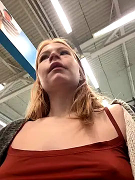  Little Ginger online show from 12-16-25, 04:39