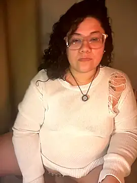 VanesssaMilf  online show from 02-12-26, 03:45