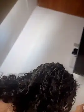 VanesssaMilf  online show from 02-27-26, 04:40