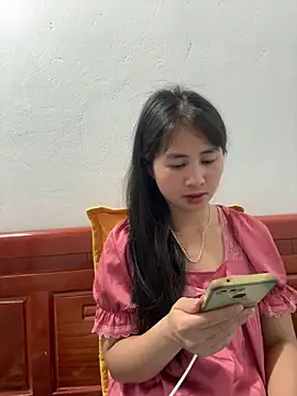 Him MountainGirl online show from 04-11-26, 02:32