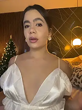 Snapshot of ValentinaEliot chatting on 01-09-26, 01:36 ValentinaEliot online show from 01-09-26, 01:36