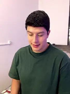 Snapshot of Goldenknight33 chatting on 01-10-26, 03:36 Goldenknight33 online show from 01-10-26, 03:36