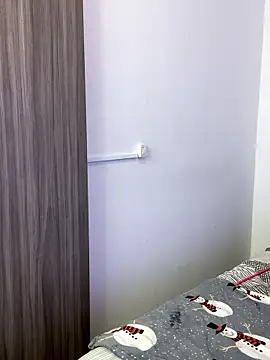 Snapshot of Goldenknight33 chatting on 01-11-26, 03:39 Goldenknight33 online show from 01-11-26, 03:39