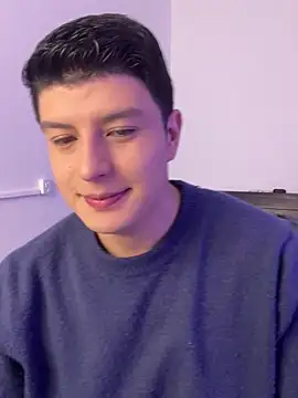 Snapshot of Goldenknight33 chatting on 02-05-26, 02:33 Goldenknight33 online show from 02-05-26, 02:33