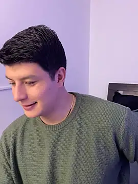 Snapshot of Goldenknight33 chatting on 02-10-26, 01:04 Goldenknight33 online show from 02-10-26, 01:04