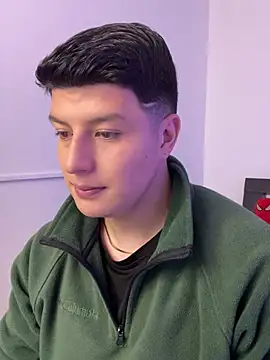 Snapshot of Goldenknight33 chatting on 02-24-26, 04:16 Goldenknight33 online show from 02-24-26, 04:16