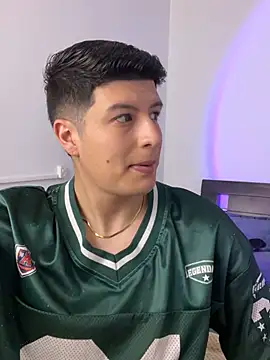 Snapshot of Goldenknight33 chatting on 02-27-26, 02:28 Goldenknight33 online show from 02-27-26, 02:28