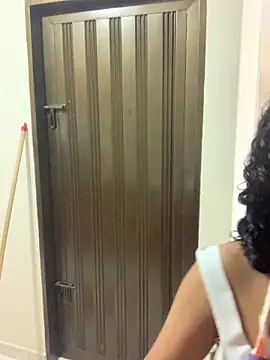 ladulcemary  online show from 04-09-26, 05:29