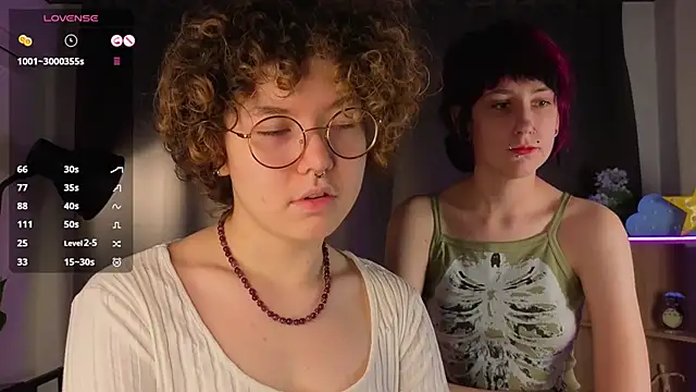 Snapshot of YaniraHalliburton chatting on 12-16-25, 06:13 YaniraHalliburton online show from 12-16-25, 06:13