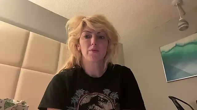 Snapshot of CelestialRuby chatting on 02-04-25, 07:55 CelestialRuby online show from 02-04-25, 07:55