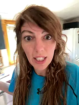 Snapshot of CelestialRuby chatting on 10-10-25, 01:43 CelestialRuby online show from 10-10-25, 01:43