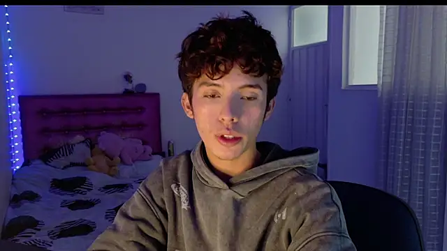 Dani Dancer online show from 04-21-26, 09:17